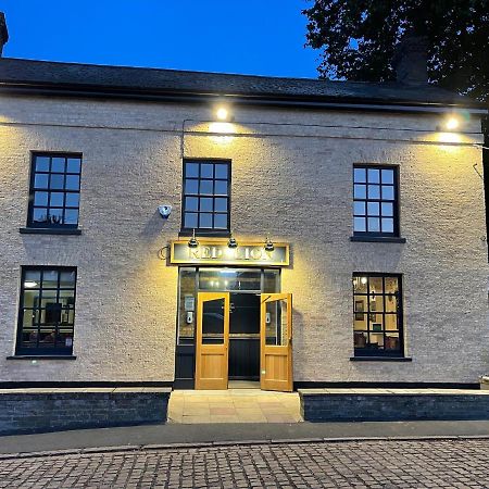 فندق The Red Lion, Stretham المظهر الخارجي الصورة
