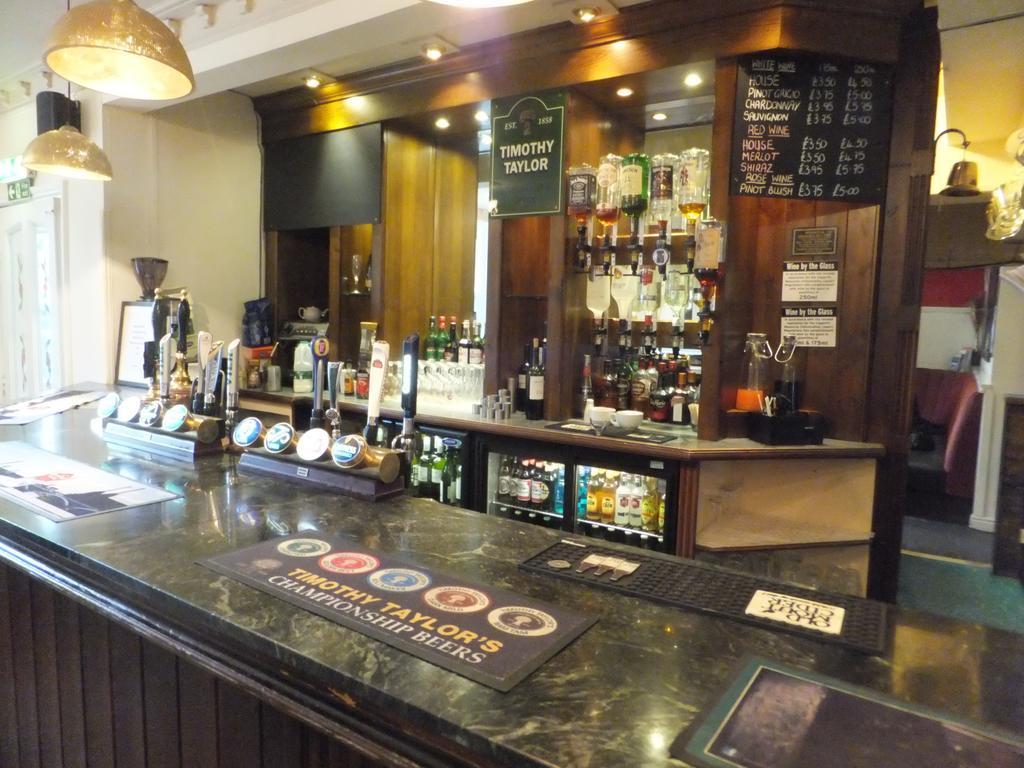 فندق The Red Lion, Stretham المظهر الخارجي الصورة
